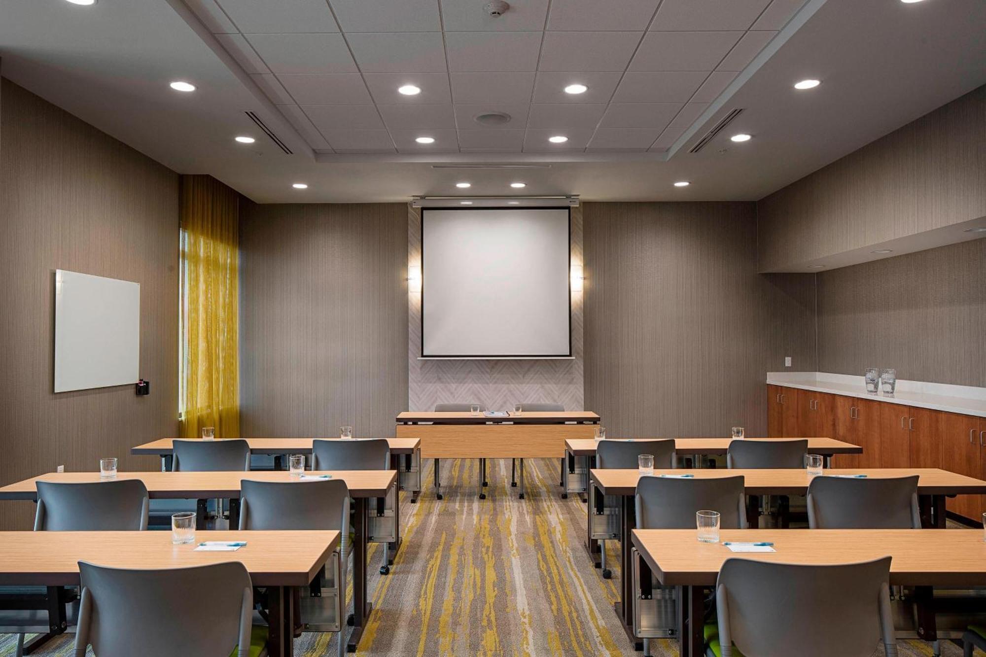 Springhill Suites By Marriott Kalispell Exterior foto